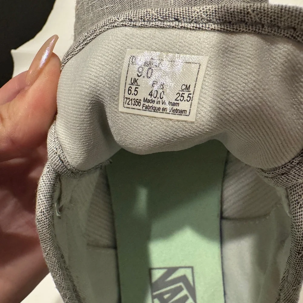 Vans atwood sneakers